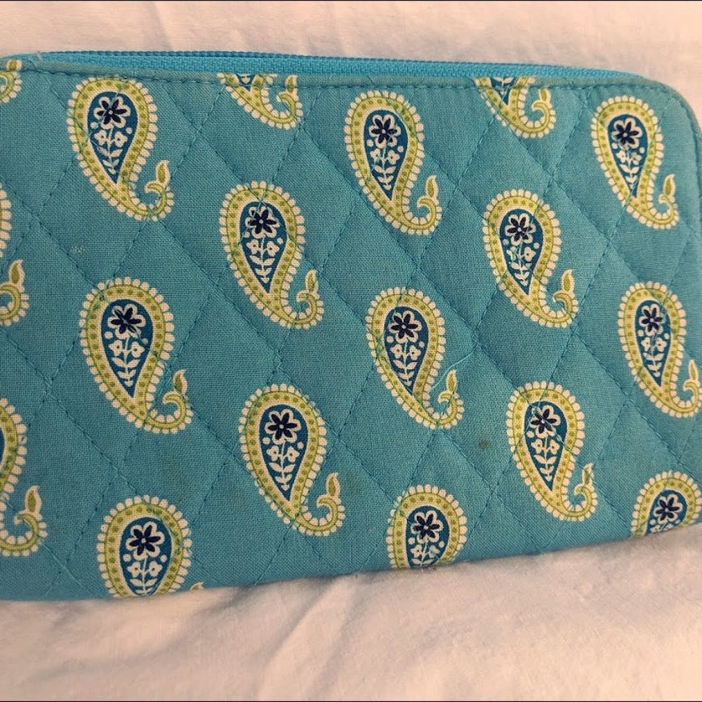 Retired Vera Bradley Bermuda Blue Travel Wristlet